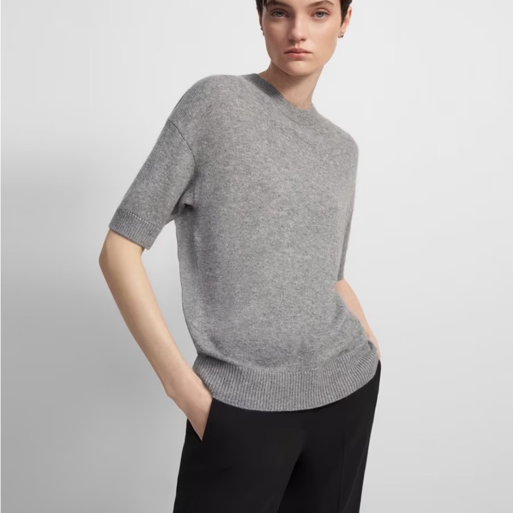 Theory Short-Sleeve Sweater in Cashmere